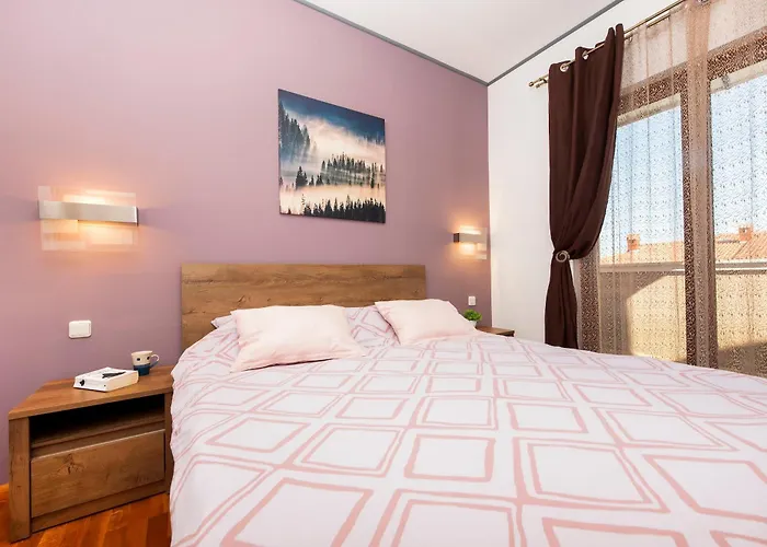 Branko 아파트 로비니